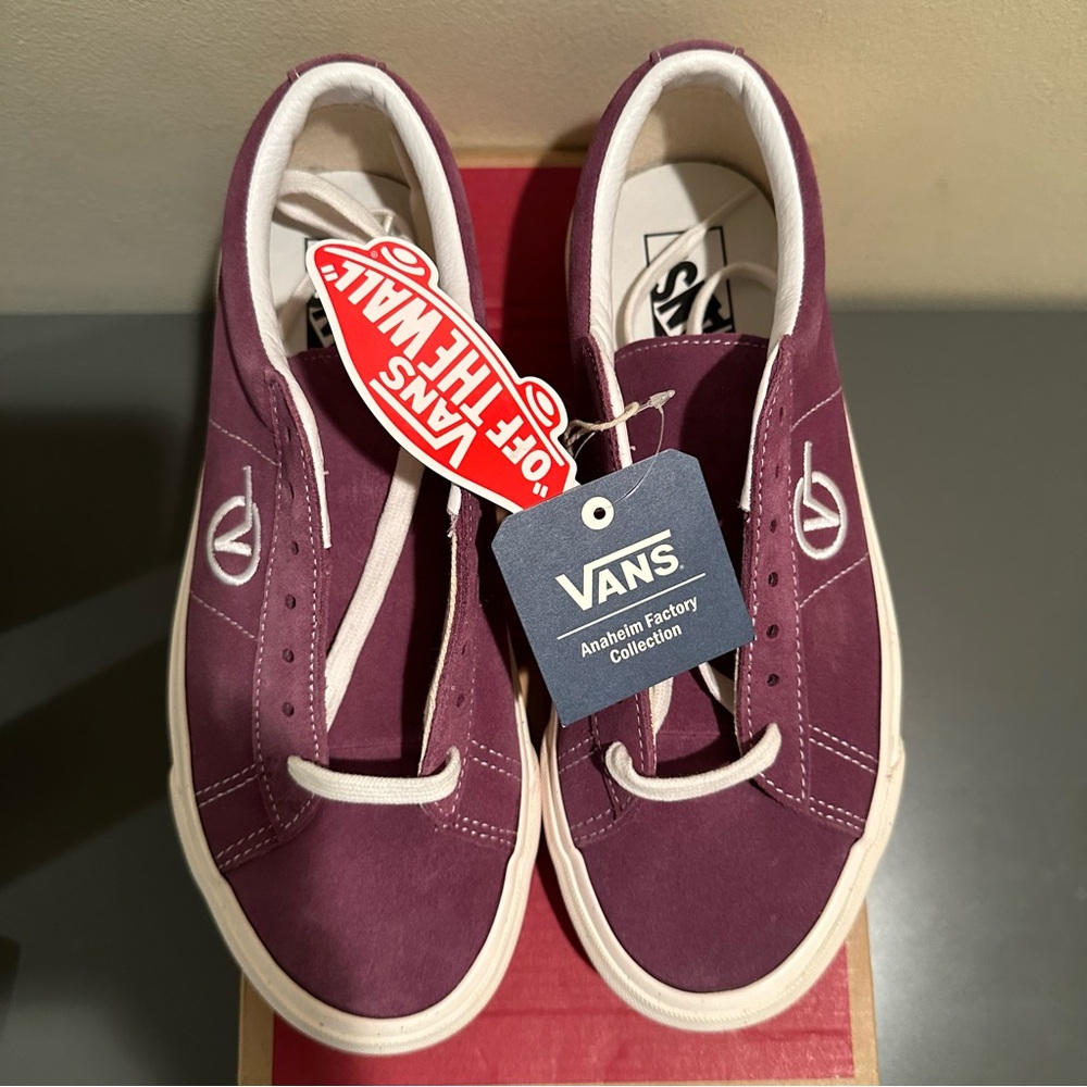 Vans Anaheim Factory Sid DX sneakers in an "OG Grape" colorway. (Purple) W8.5 M7
